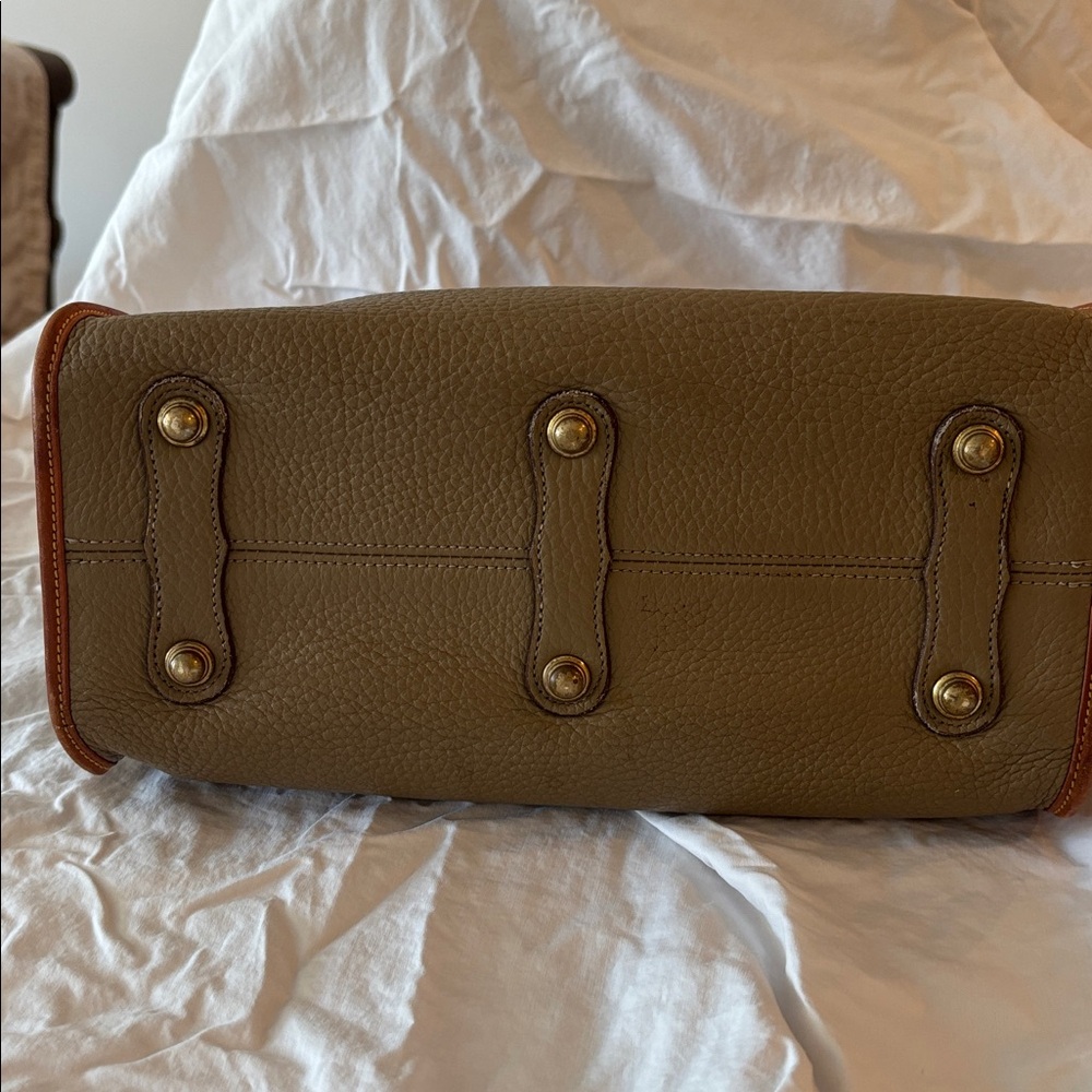 Vintage Dooney & Bourke pebbled leather satchel tote. Excellent condition! - Picture 6 of 9